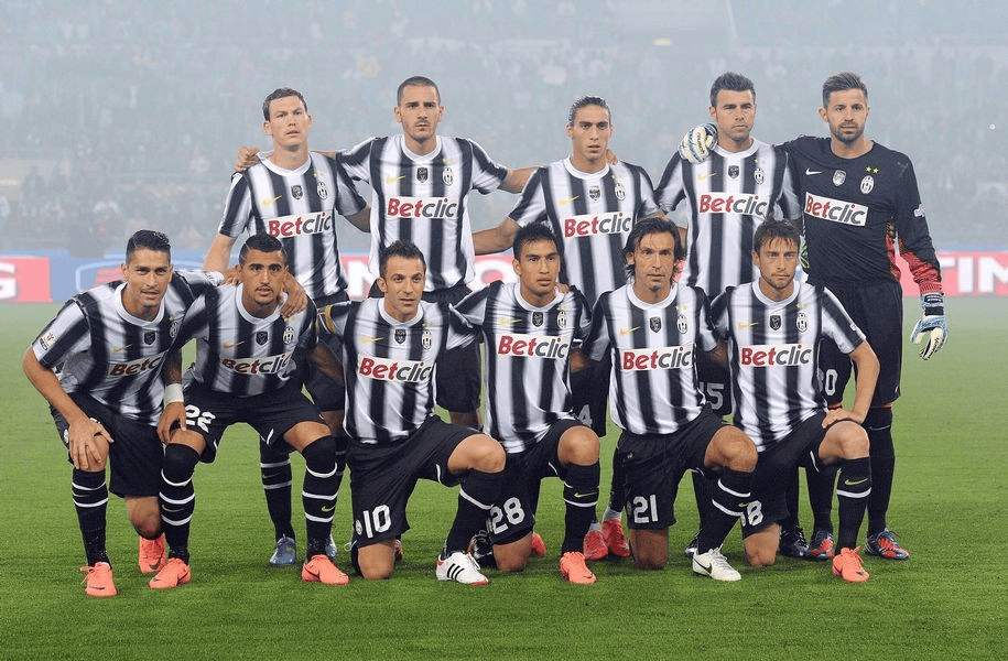 包含尤文图斯再添一胜，雄心勃勃朝着冠军进发的词条