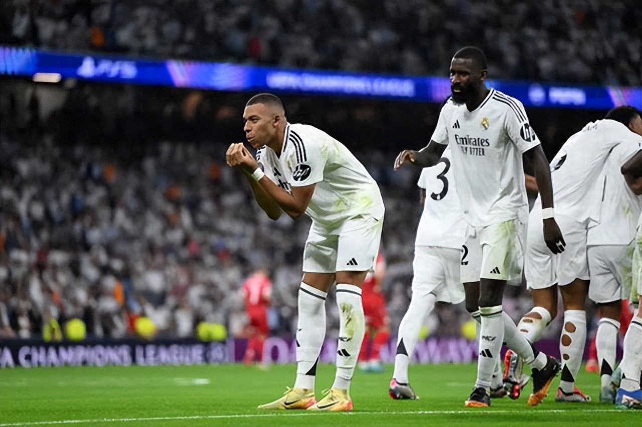 包含西班牙洛马铺天之势,欧冠决赛前景光明的词条 包含西班牙洛马铺天之势,欧冠决赛前景光明的词条