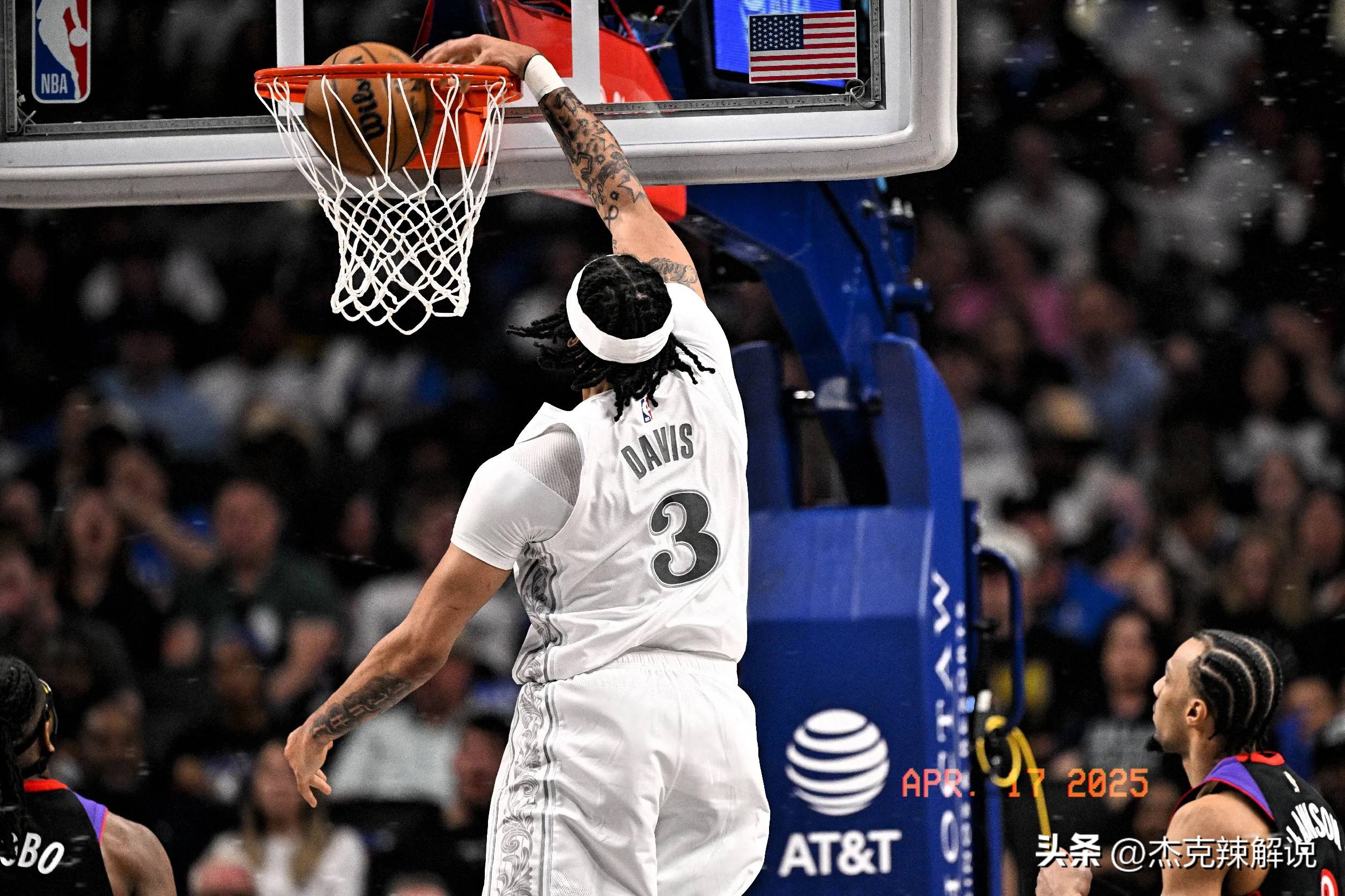 墨西哥男篮血洗独行侠，克莱打破历史纪录的简单介绍