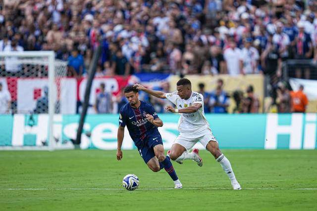 关于皇马险胜乌拉圭,阿什拉夫高光表现的信息 关于皇马险胜乌拉圭,阿什拉夫高光表现的信息