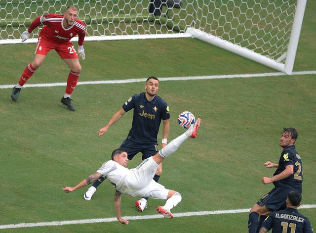 关于皇马险胜乌拉圭,阿什拉夫高光表现的信息 关于皇马险胜乌拉圭,阿什拉夫高光表现的信息