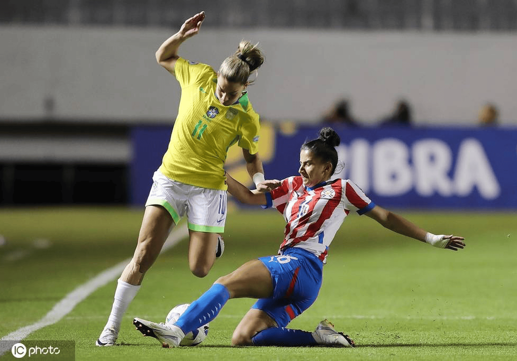 墨西哥女足在比赛中获得胜利 墨西哥女足在比赛中获得胜利