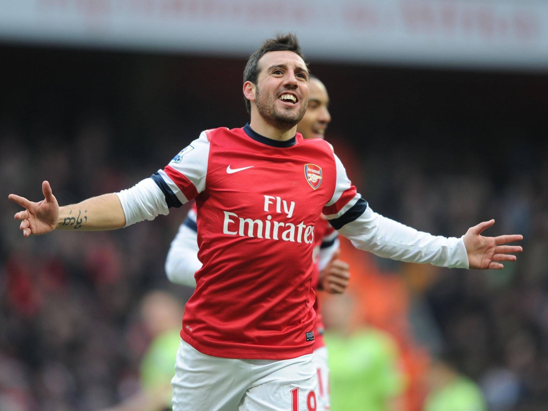 包含阿森纳教练组再度大换血，球队赛季前景蒙上阴影的词条