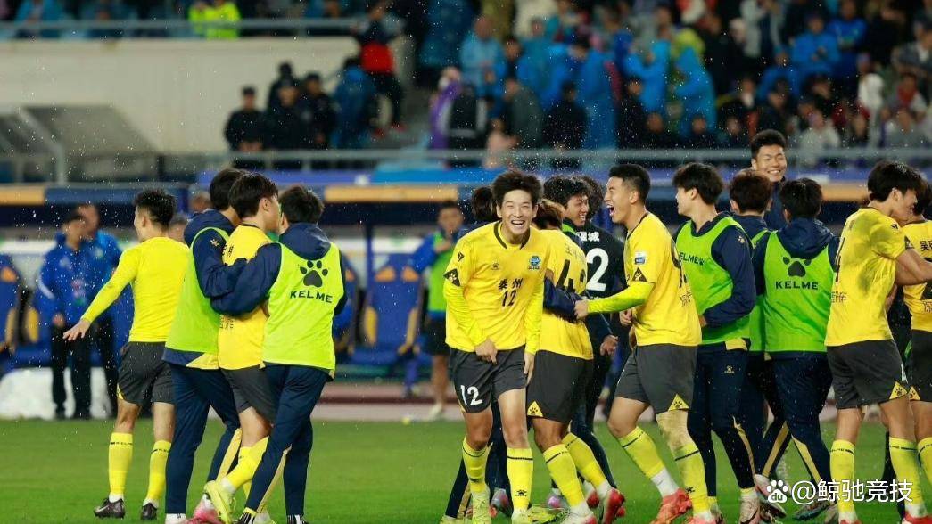 精彩点球大战引发观众热情讨论 精彩点球大战引发观众热情讨论