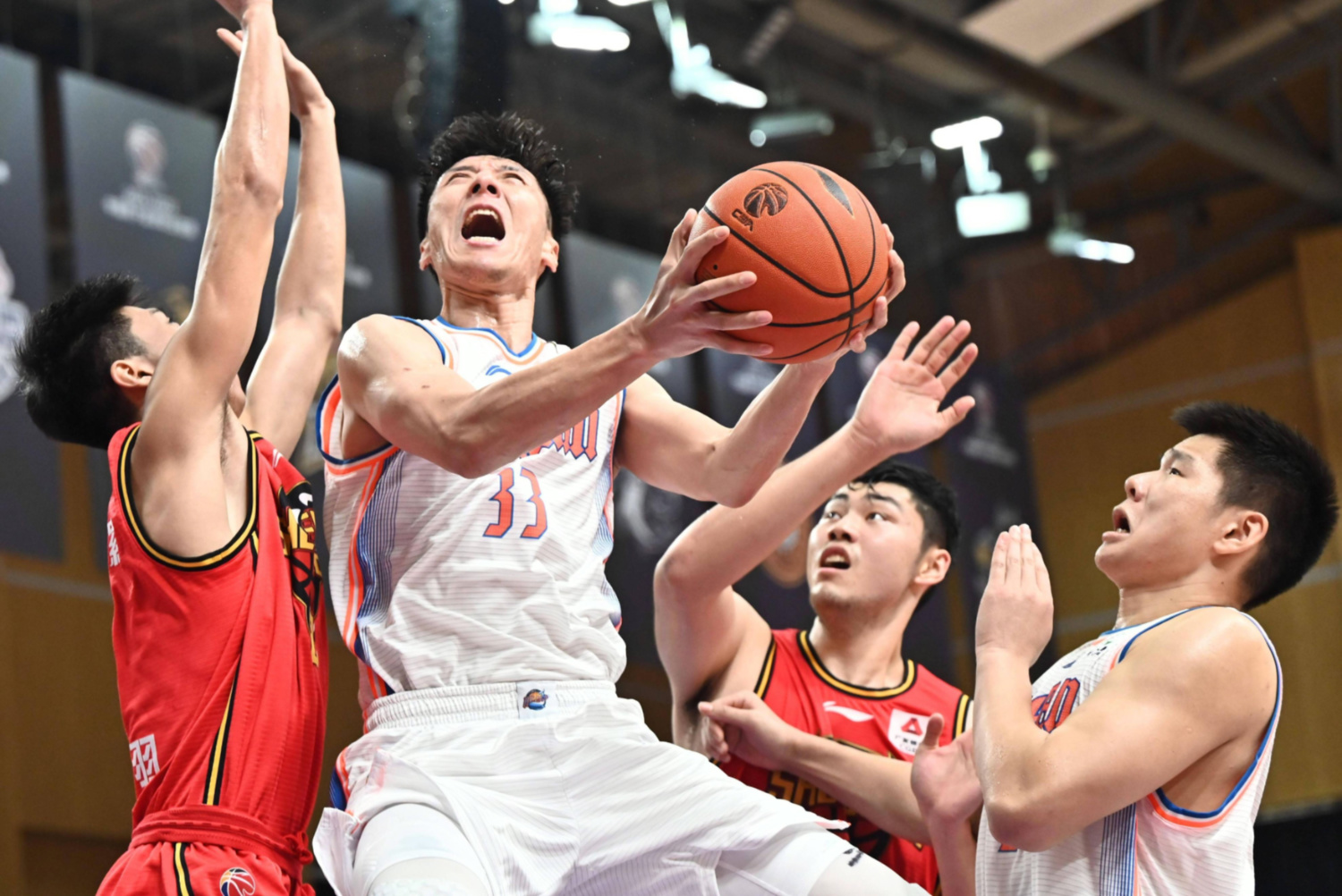 关于深圳男篮备战全队备战,冲击胜利的信息 关于深圳男篮备战全队备战,冲击胜利的信息