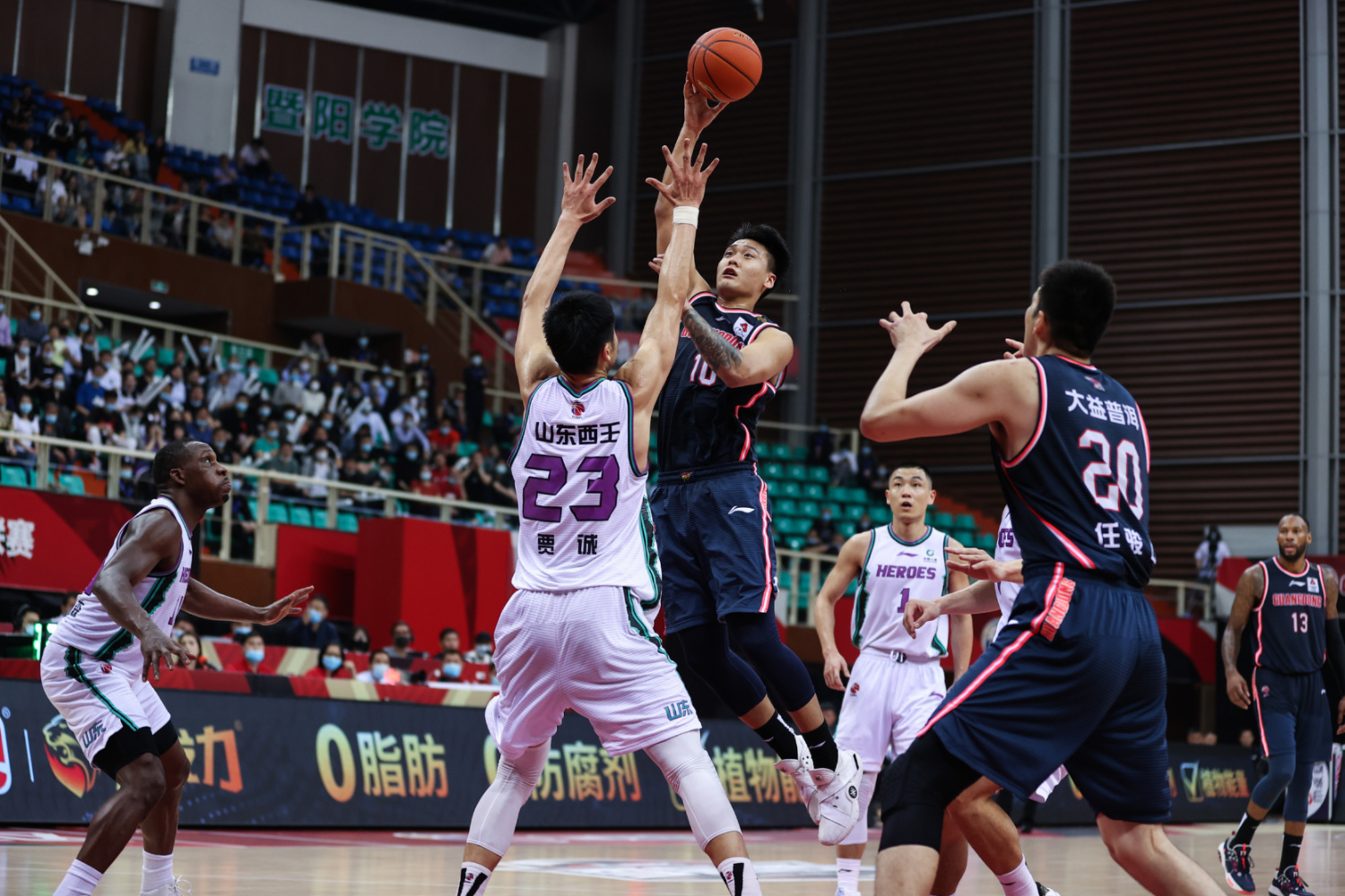 山东鲁能队攻守兼顾,备战季后赛争取胜利的简单介绍 山东鲁能队攻守兼顾,备战季后赛争取胜利的简单介绍