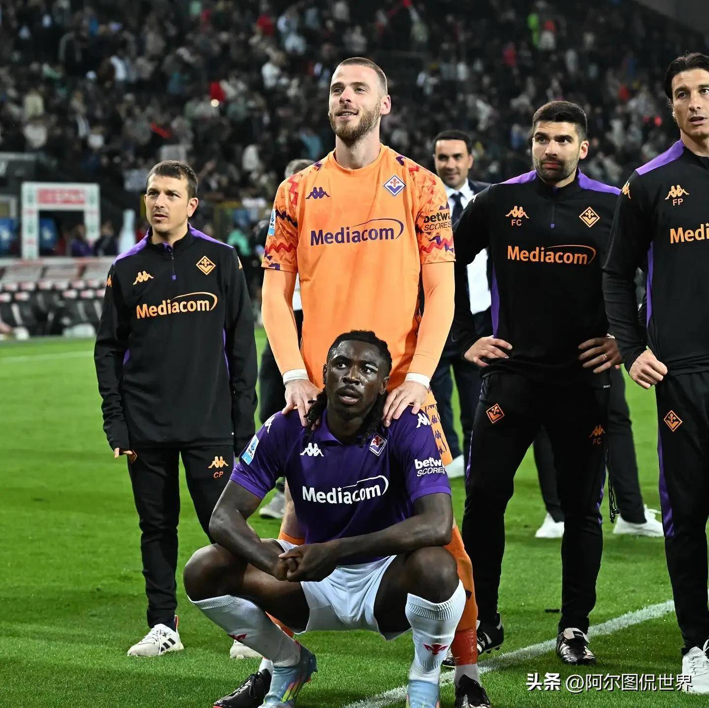 包含佛罗伦萨新援离队传闻,球迷忧心未来的词条 包含佛罗伦萨新援离队传闻,球迷忧心未来的词条