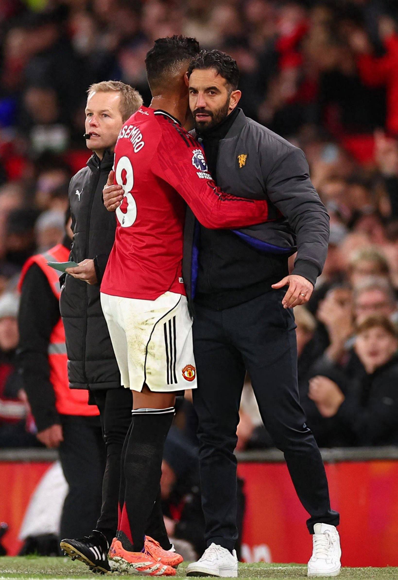 墨西哥绝杀曼联，卡塞米罗扛起全队