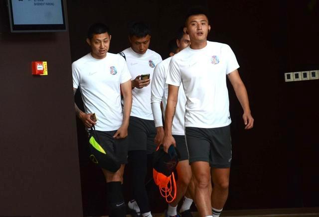 申花惊险战平黄海,保住前四位置的简单介绍 申花惊险战平黄海,保住前四位置的简单介绍