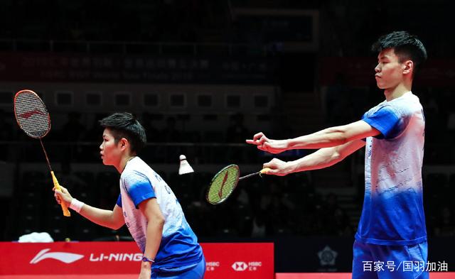 中国队翻盘马来西亚队,黄鸭组合带队取胜 中国队翻盘马来西亚队,黄鸭组合带队取胜