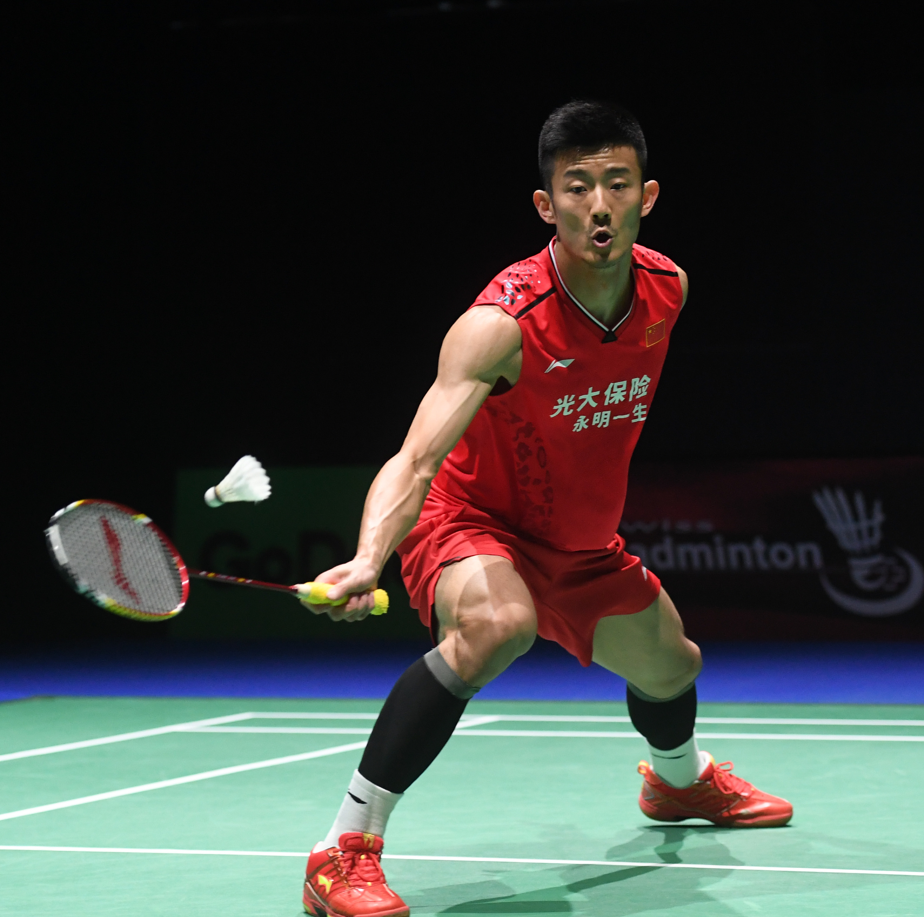 中国羽毛球队力克丹麦羽毛球队，谌龙爆发神勇的简单介绍
