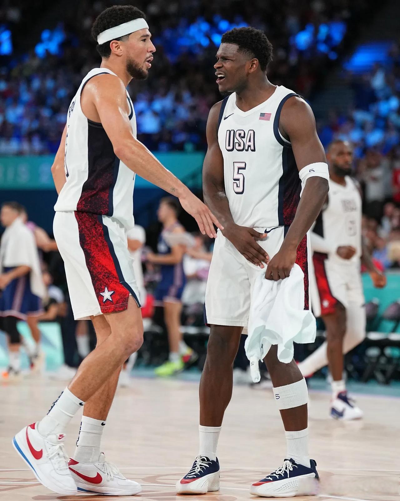 美国男篮翻盘凯尔特人，拉塞尔制霸全场