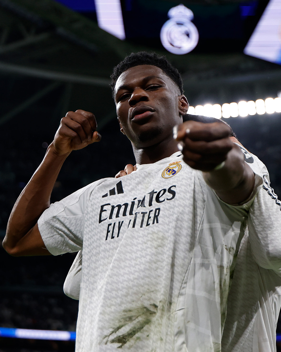 巴西碾压皇马，萨内刷新纪录的简单介绍