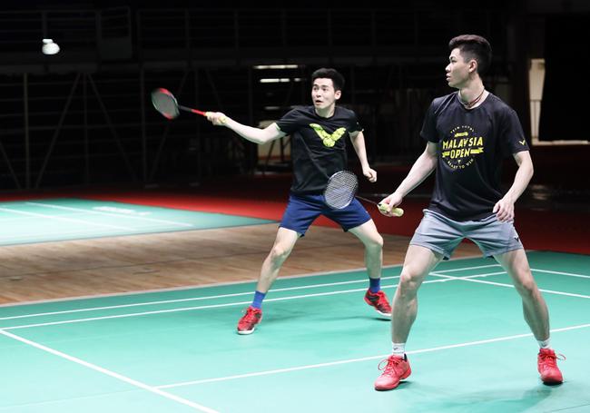 关于印尼队横扫丹麦队，李梓嘉惊艳四座的信息