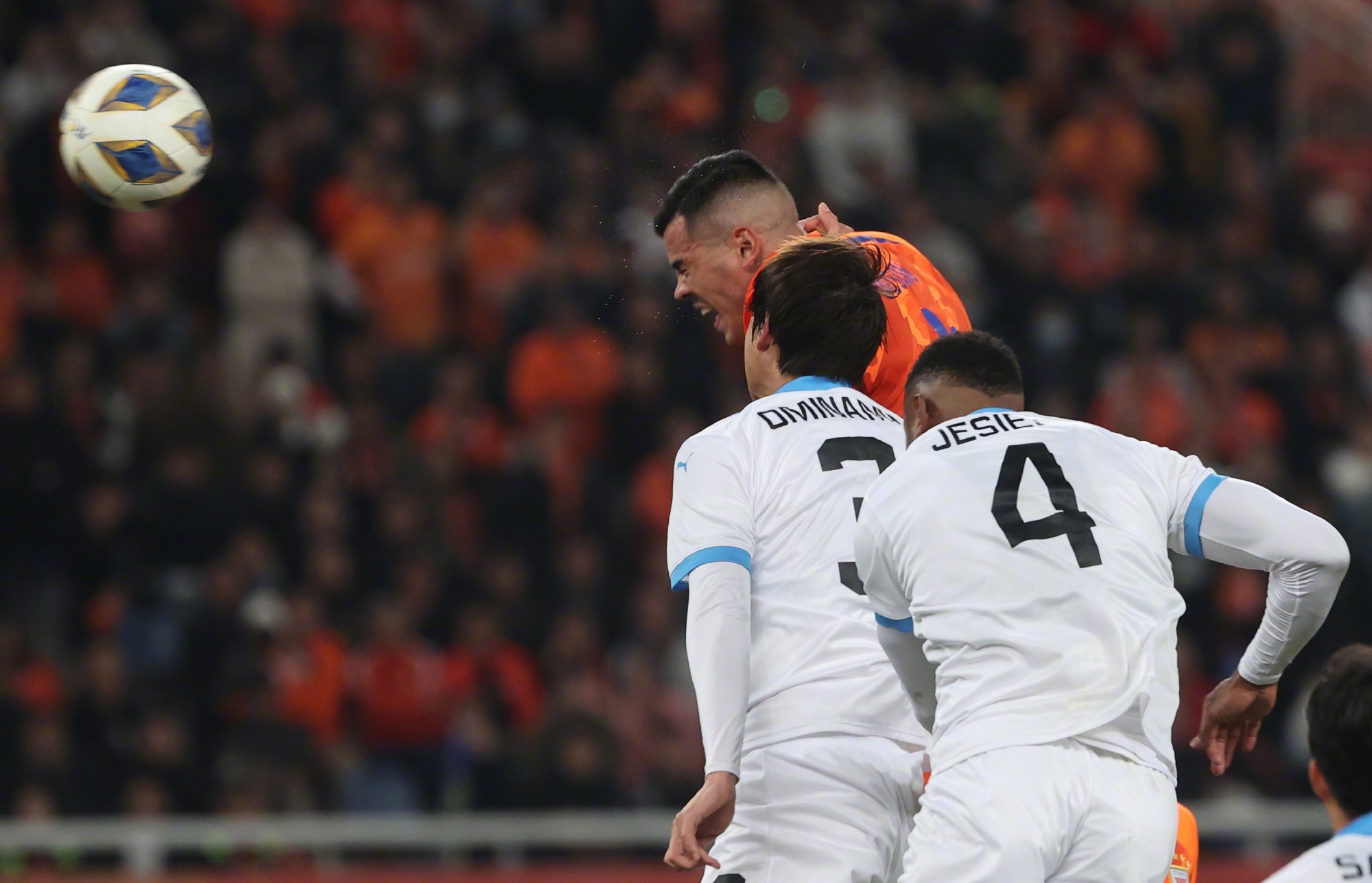 关于切尔西险胜摩洛哥，莱万高光表现的信息