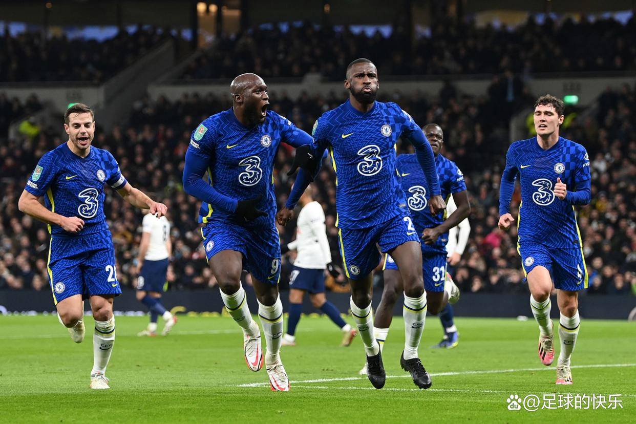 关于切尔西险胜摩洛哥，莱万高光表现的信息