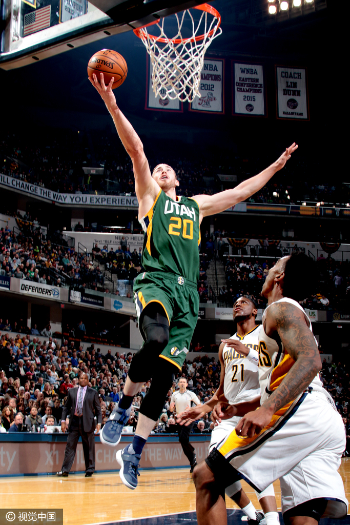 步行者强势爵士，欧文三分雨点燃全场的简单介绍