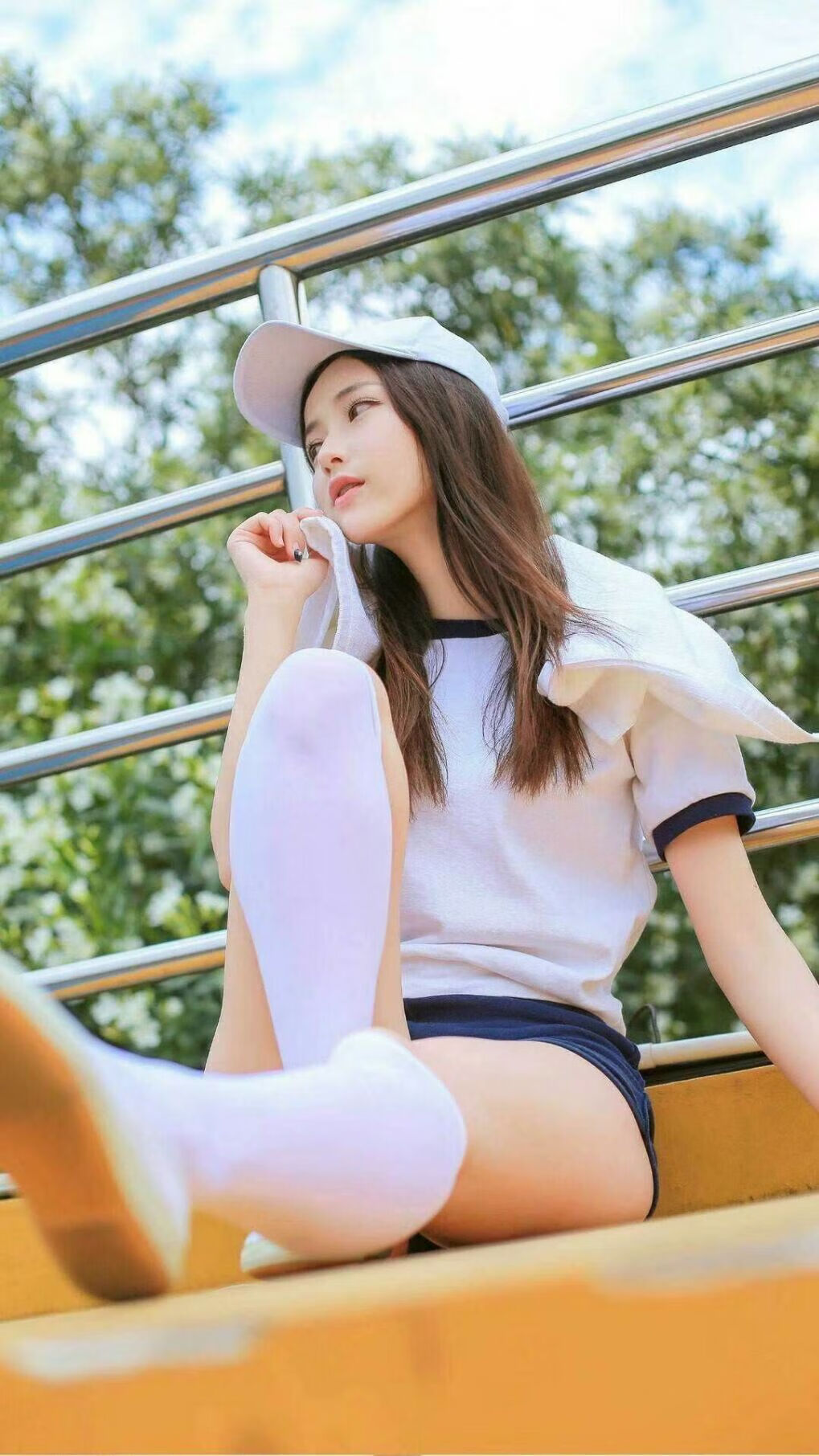 热火火力压制雄鹿，恩比德在NBA总决赛接管比赛